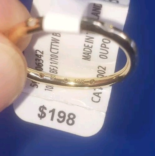 Anello fidanzamento/matrimonio in oro giallo massiccio 10 kt con brillantezza. Diamante 1/10 CTTW. Taglia 7 - Foto 6 di 7
