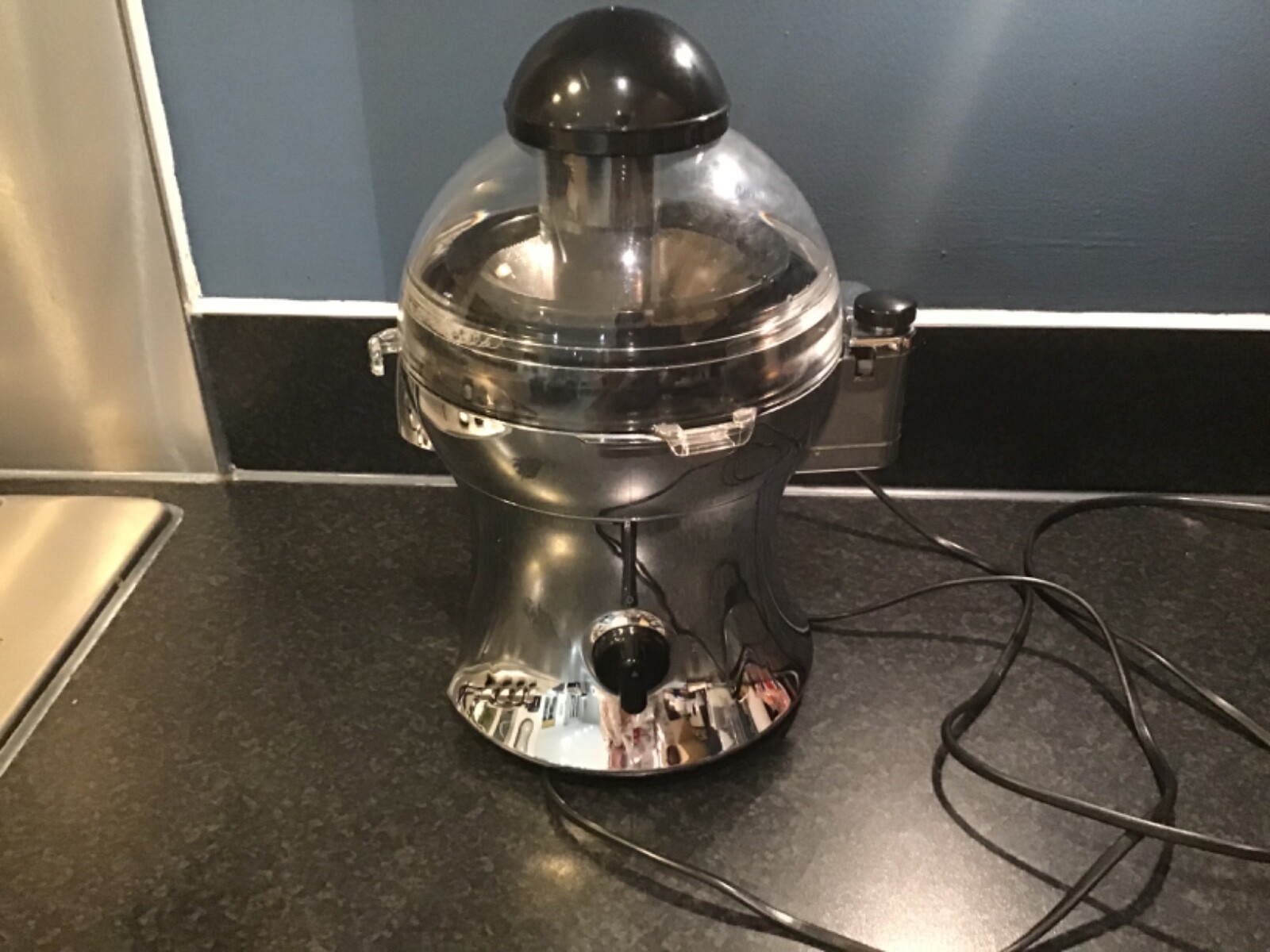 Kenwood JE356 Citrus Fruit Juicer Juice Press Juice Extractor 0.4ltr