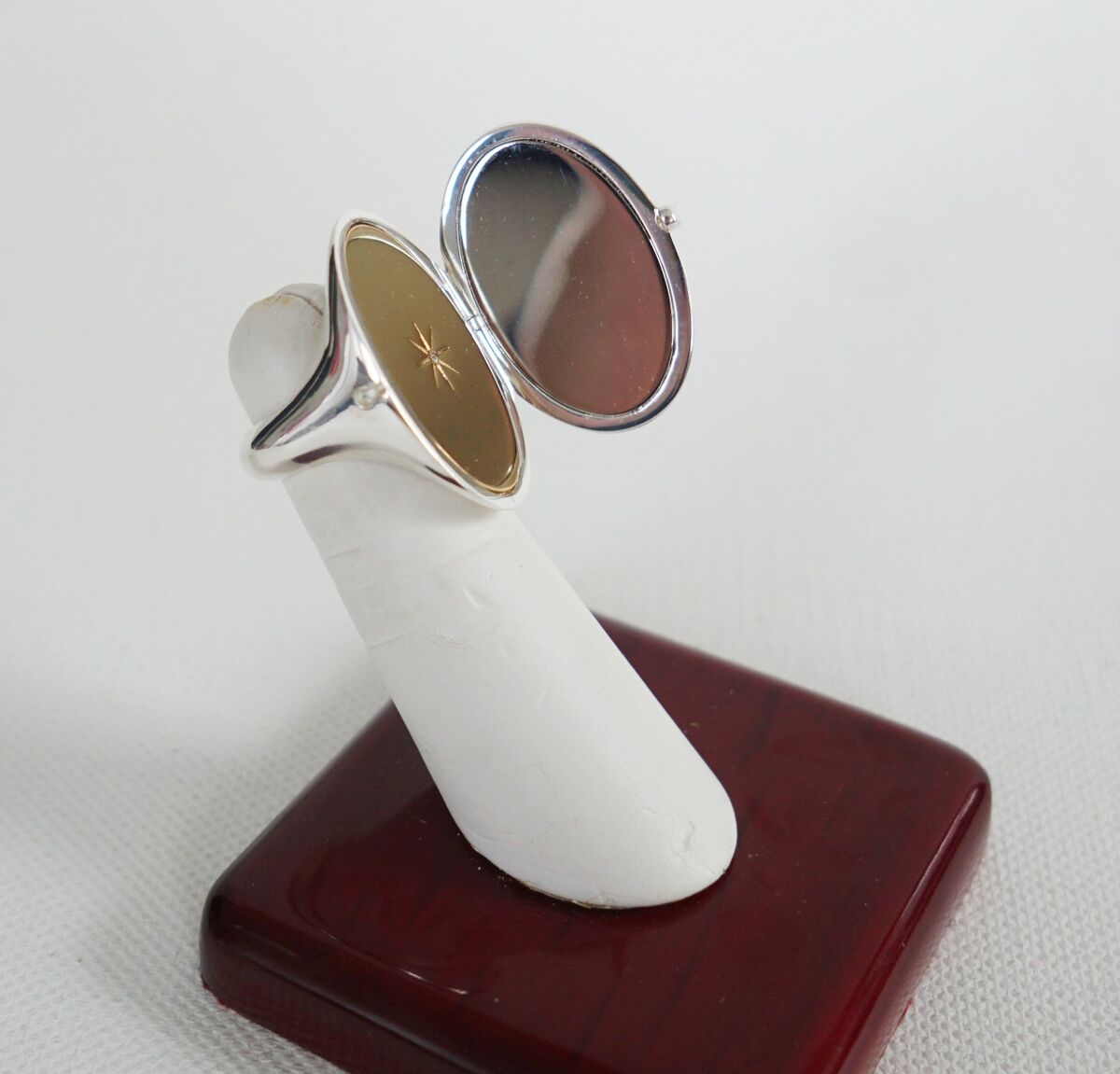 s-l1200.jpg s-l1200.jpg