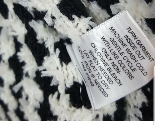 New York & Company flauschig weich schwarz weiß offene Strickjacke vorne Pullover Gr. XS - Bild 5 von 5