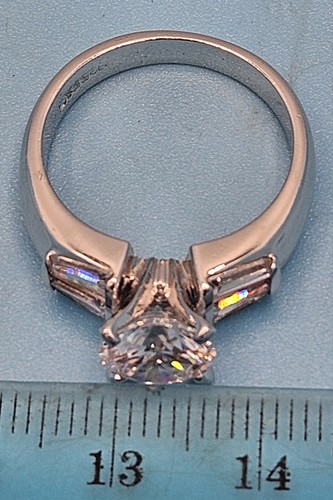 Engaging Sterling Silver Cubic Zirconia RING Size 7.5. Two Side Accents. Box - Picture 5 of 12