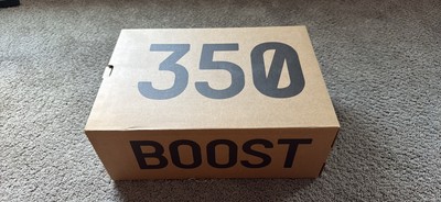 Yeezy 350 v2 BONE SIZE 12