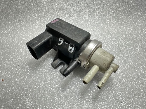 Audi A4 S4 B6 8E 8H 2004 Diesel 132kW Turbolader Druckwandler Magnetventil