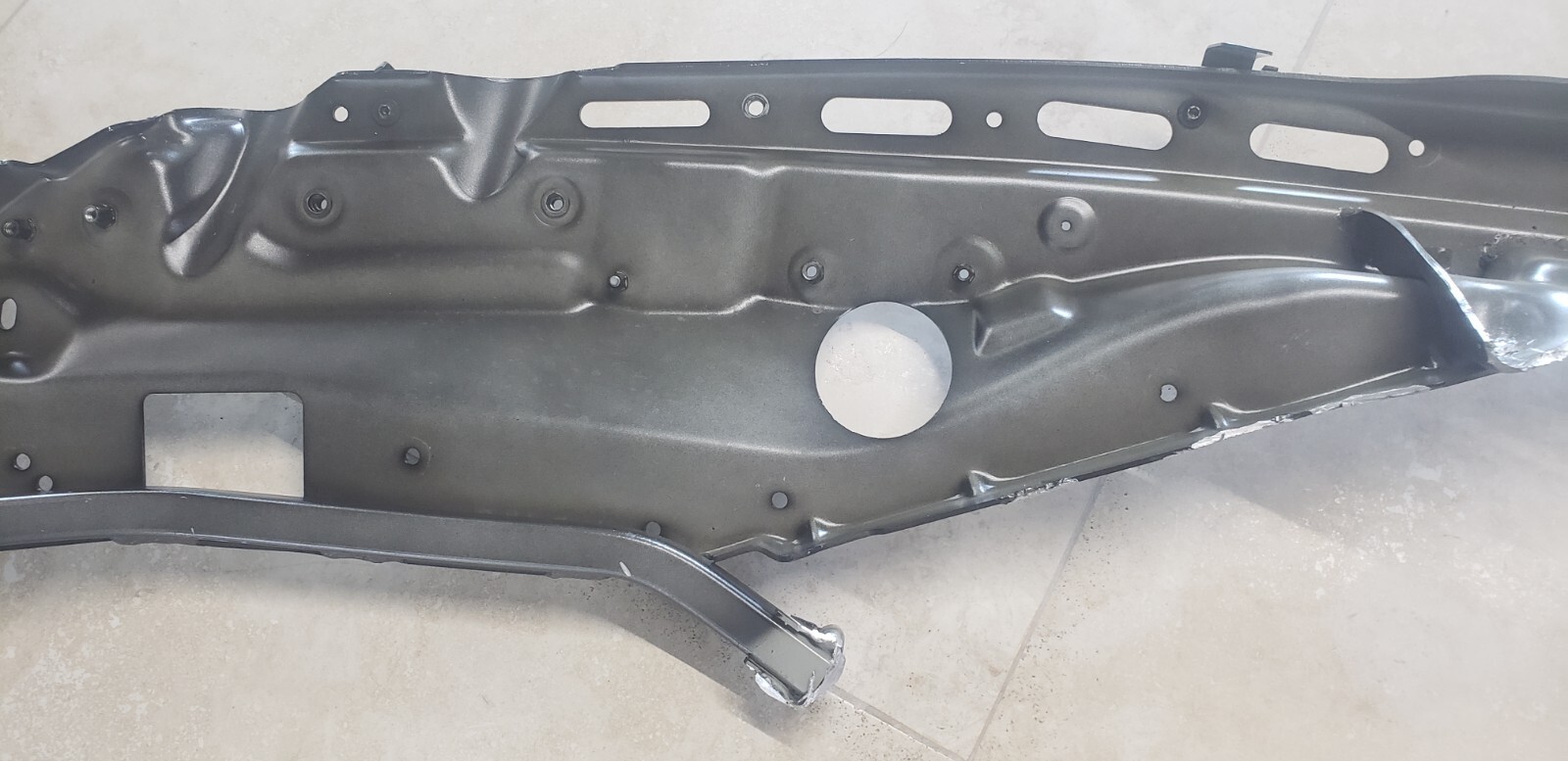 Ferrari California T Complete LH Front Fender Mount p/n 850888