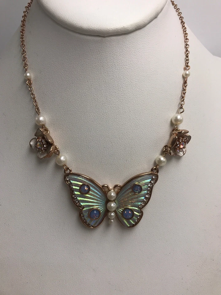 $52 Betsey Johnson Oro Rosa FLUTTERBYE MARIPOSA COLGANTE K1Ce Foto 3 de 4