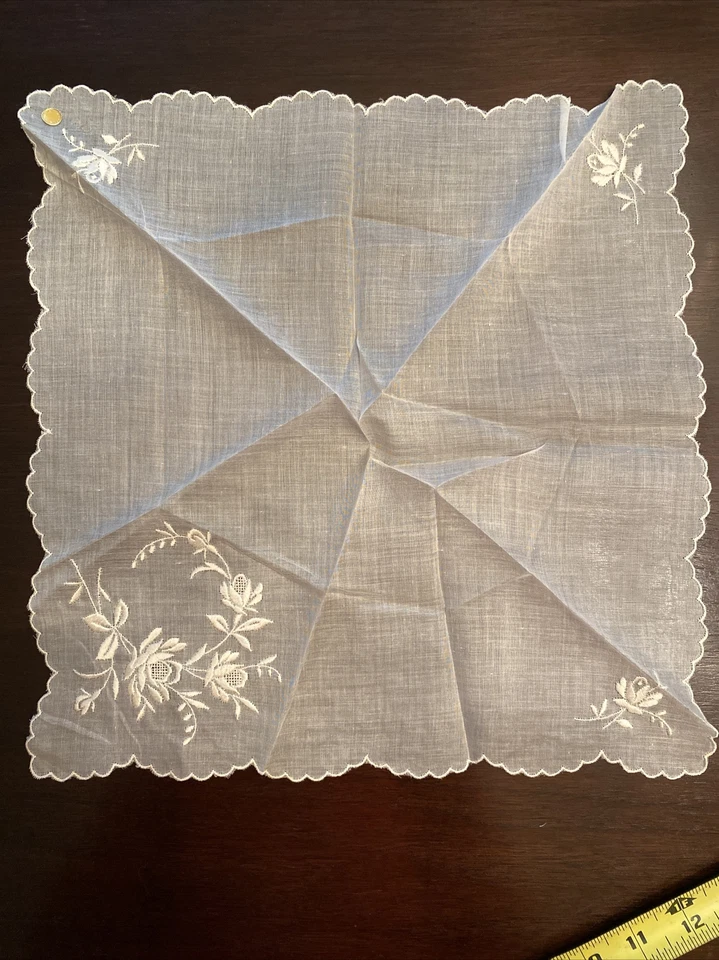 Pañuelo de lino vintage hecho en Suiza 13" cuadrado nunca usado Foto 4 de 4