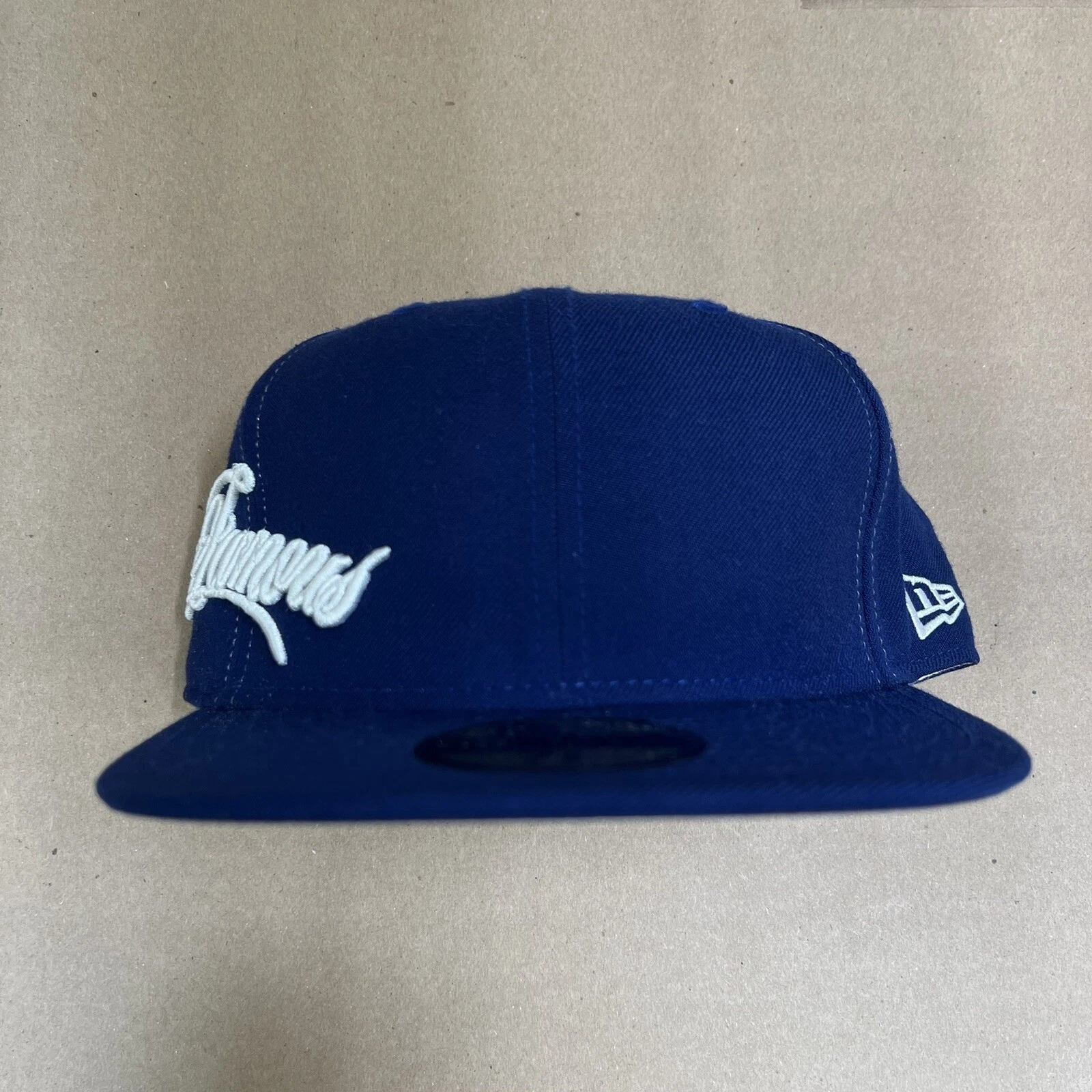 2006 Supreme New Era World Famous chapeau de script casquette 59fifty 7 5/8 bleu
