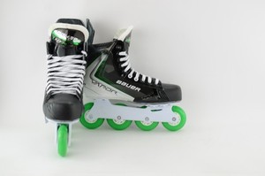 Bauer Vapor Fly 30 Inline Hockey Skates Senior Size 9.5 R (0627-1950)