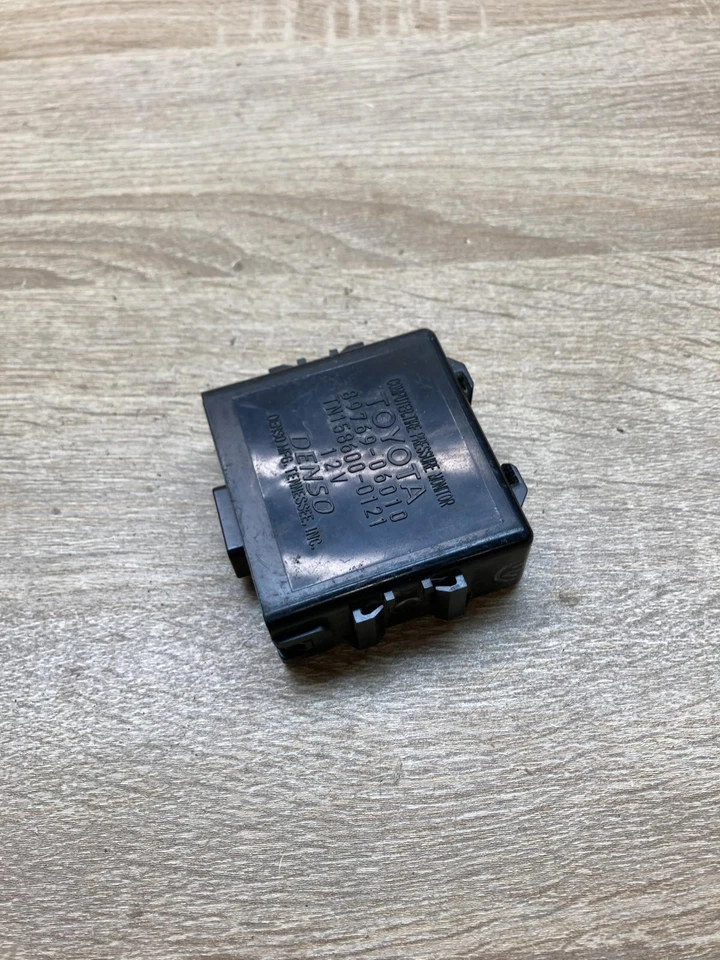 89769 06010 158600 0121 tire pressure control unit toyota camry - Image 2 of 4
