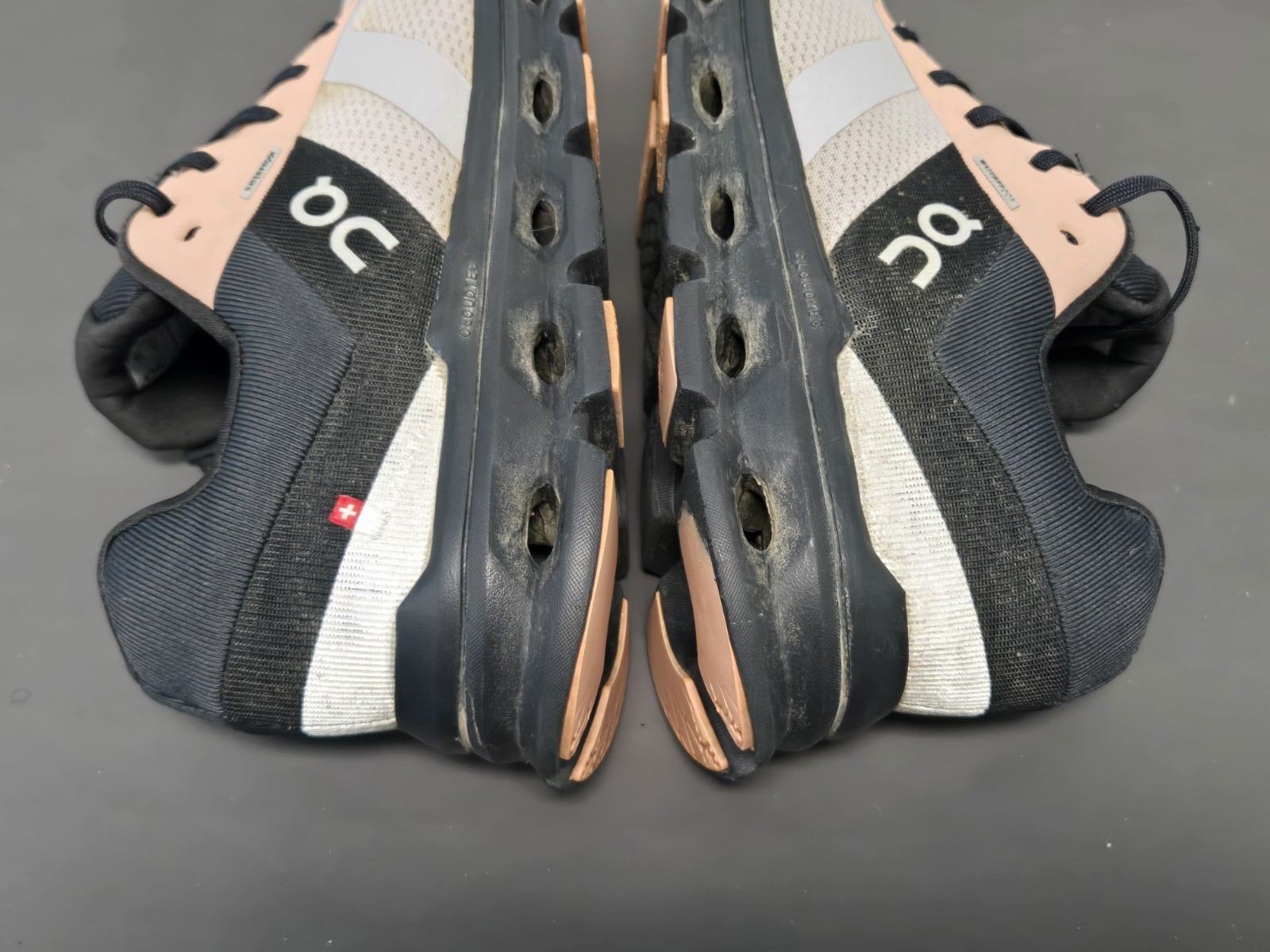 On Cloud On Running Cloudrunner Sz 10 Waterproof … - image 14