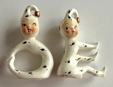 2 VINTAGE HOLT HOWARD NOEL CANDLE HOLDER CHRISTMAS PIXIE ELF FIGURINES "O" & "E"