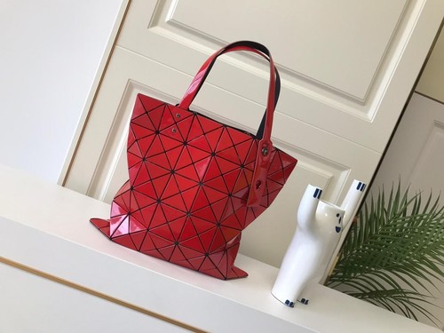 ISSEY MIYAKE BAOBAO Tote Bag - Picture 5 of 10