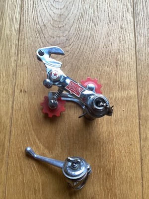 Seltenes Vintage Resilion Crimson Star Umwerfer für Rennräder 2348