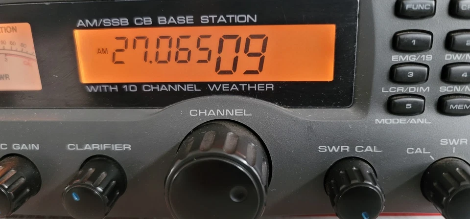 CB BASE RADIO NORTHPOINT CBS 1000 AM SSB - Image 4 of 4