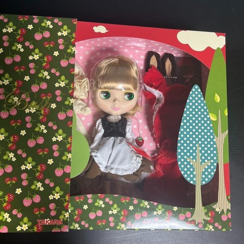 Takara Tomy Black Berry Bush Neo Blythe Fashion Doll Green Eye w/ Box r - Picture 2 of 7