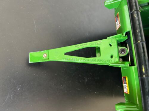 1/16 John Deere 568 mega-wide round bailer with hay! - Picture 3 of 3