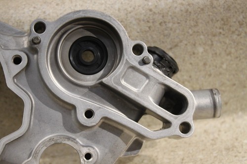 Husqvarna TC85 2018-2023 funda cubierta embrague interior bomba de agua 5866 S72 - Imagen 4 de 8