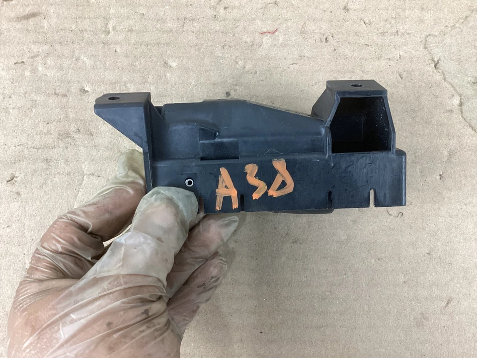 2007-2012 Mercedes-Benz GL450 GL550 Rear Trunk Tailgate Release Open Handle OEM - Image 4 of 4