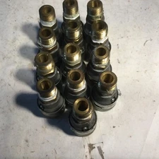 Parker Schrader Bellows 1/4” FNPT Coupler Twist Lock Coupling 13 Each Used Good