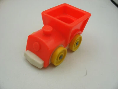 Vintage fisher price little Family play people Mini Train - Photo 1/2
