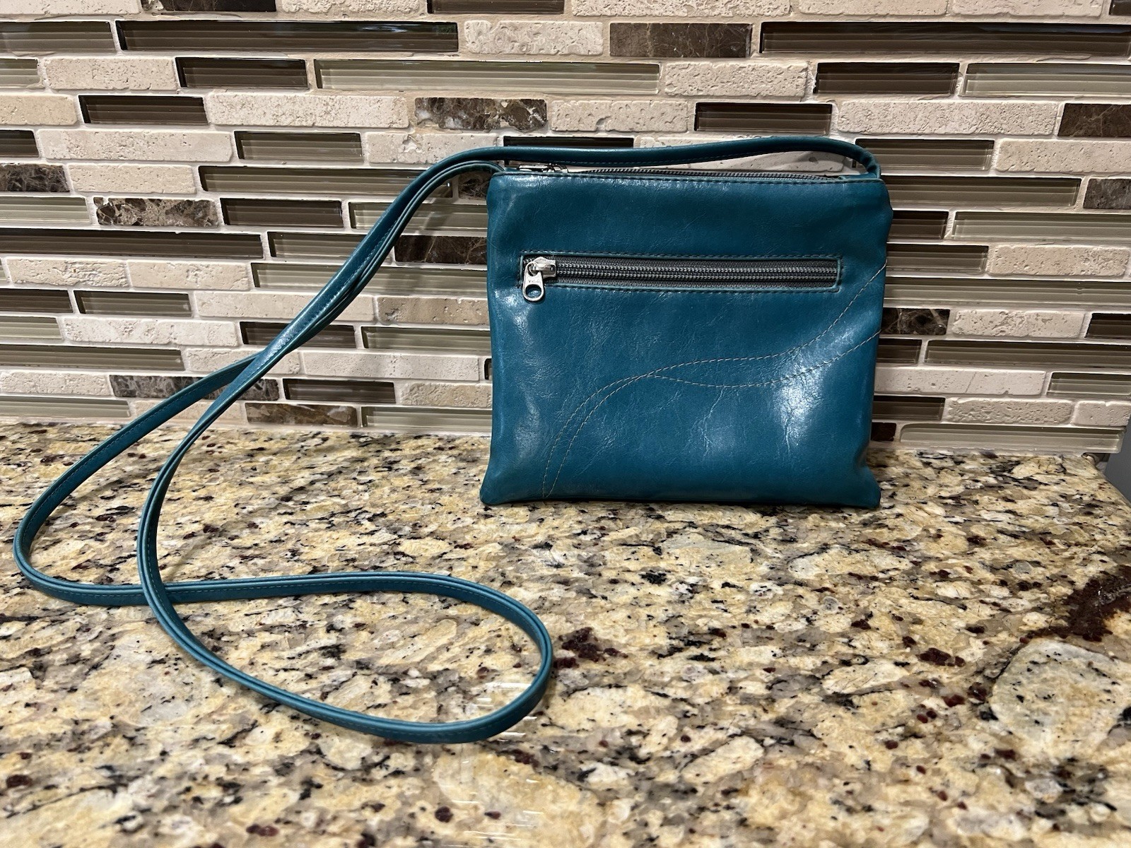 Crystalyn Kae Teal Vegan Leather Cross Body Shoulder Purse Bag 8