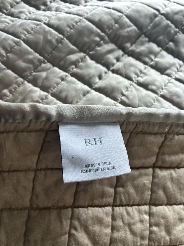 Edredón de costura de caja de seda de hardware de restauración Queen Luxury  Foto 2 de 4