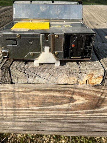 Ford cassette AM/FM RADIO 95-98 Explorer F150 Ranger Crown Vic Expedition F57F - Bild 3 von 3