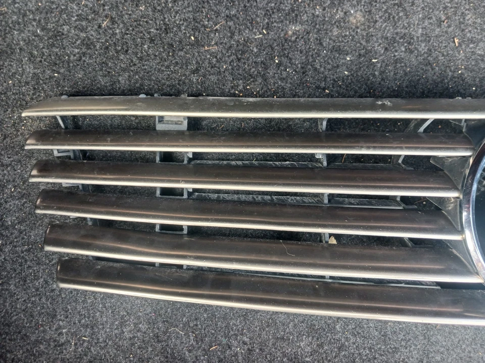 90-02 Mercedes R129 SL600 500SL Front Radiator Hood Grill Grille Assembly Oem - Image 3 of 4