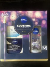 NIVEA Soothing Moments Of Joy Essentials Day&Night Routine Gift Set