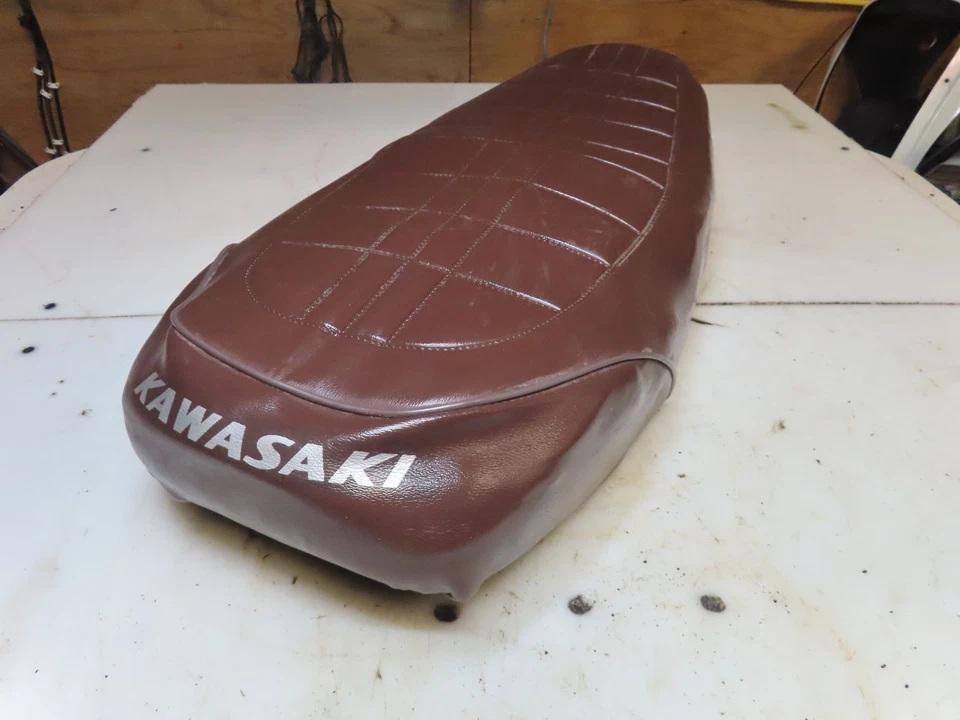 Kawasaki KZ400 400 1977 B1 B2 asiento Foto 4 de 4