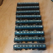 Rake of 9 x Hornby BR InterCity Coaches - 00 Gauge.