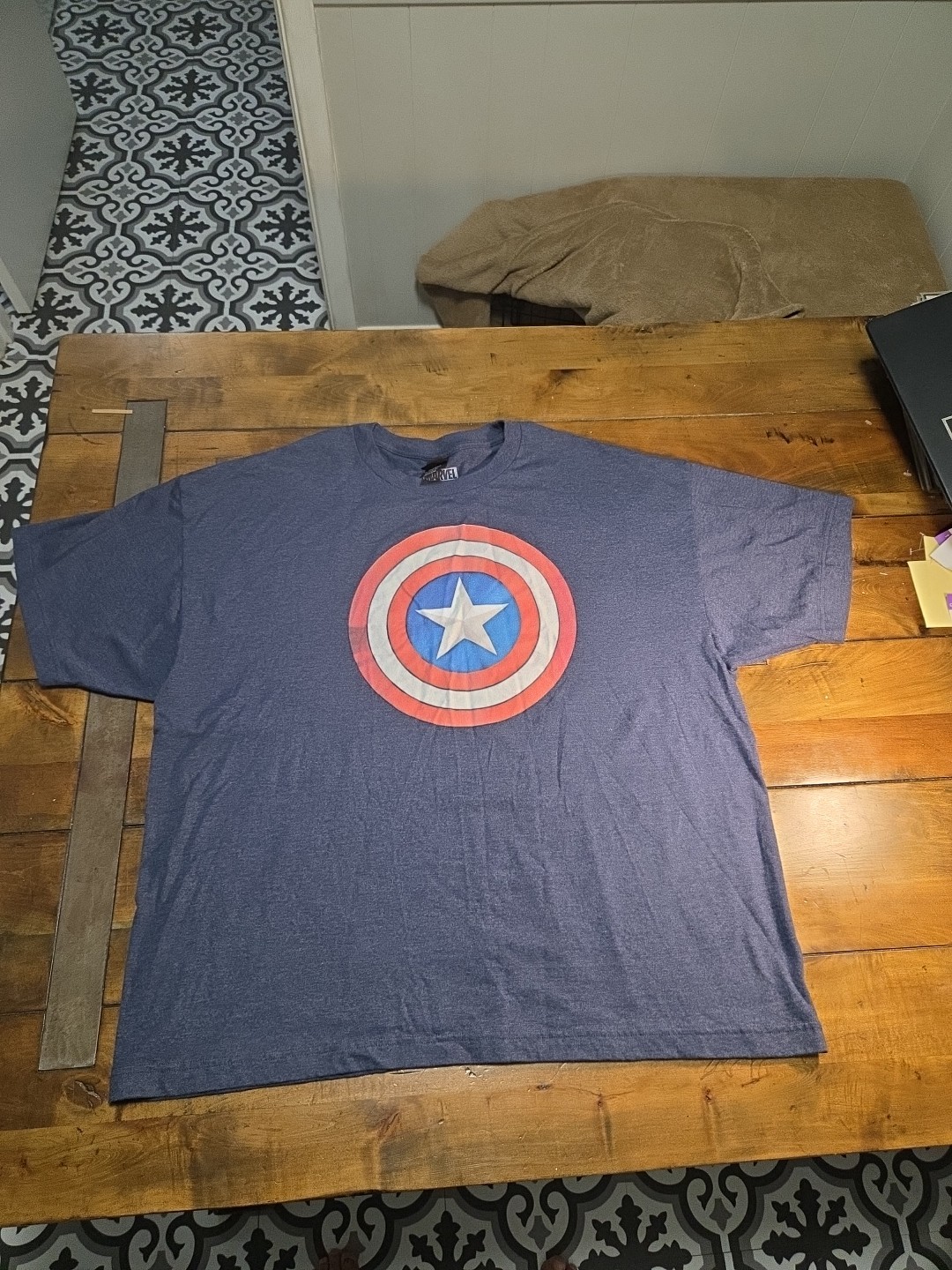 Marvel Captain America Shield Shirt 2XL Hanes Beefy-T Heavyweight Blue Graphic