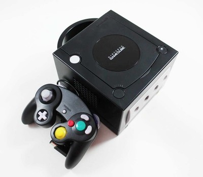 NINTENDO GAMECUBE + リモコン三台 Nintendo GameCube System Console Black With 4 Controllers Memory
