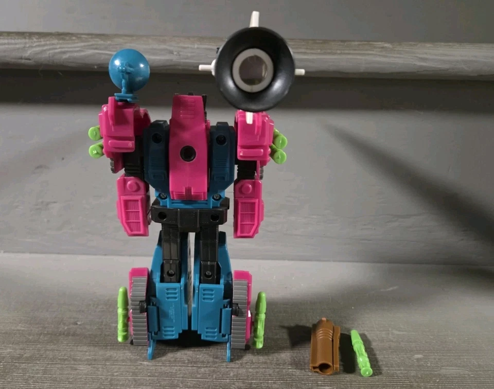 Stalker Transformers G1 Predator European Exclusive Complete  - Image 4 of 4