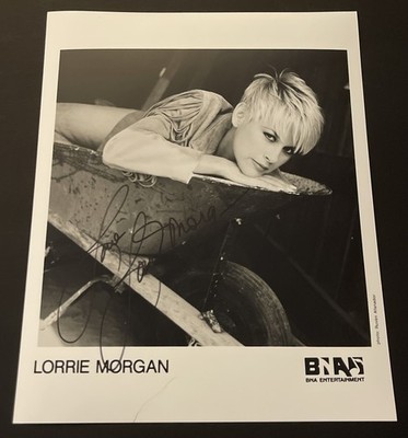 LORRIE MORGAN:  Hand Signed Celebrity Photo 8 x 10 / KSK