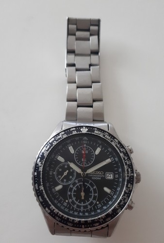 seiko chronograph 100 m quartz watch 7t92-0cf0. japan. 10 bar.