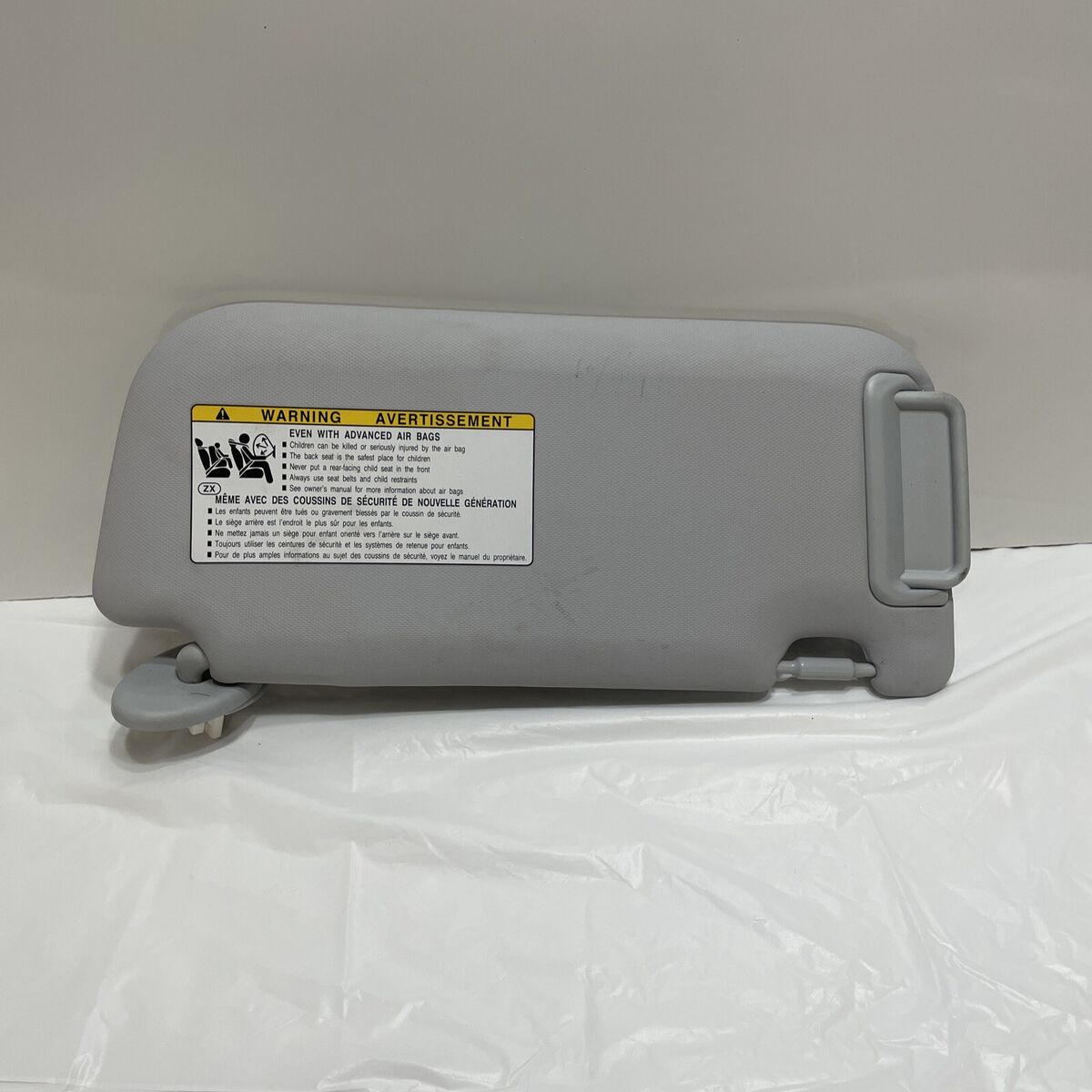 2021-2022 Toyota Prius Driver Left Sun Visor VIN | Anti