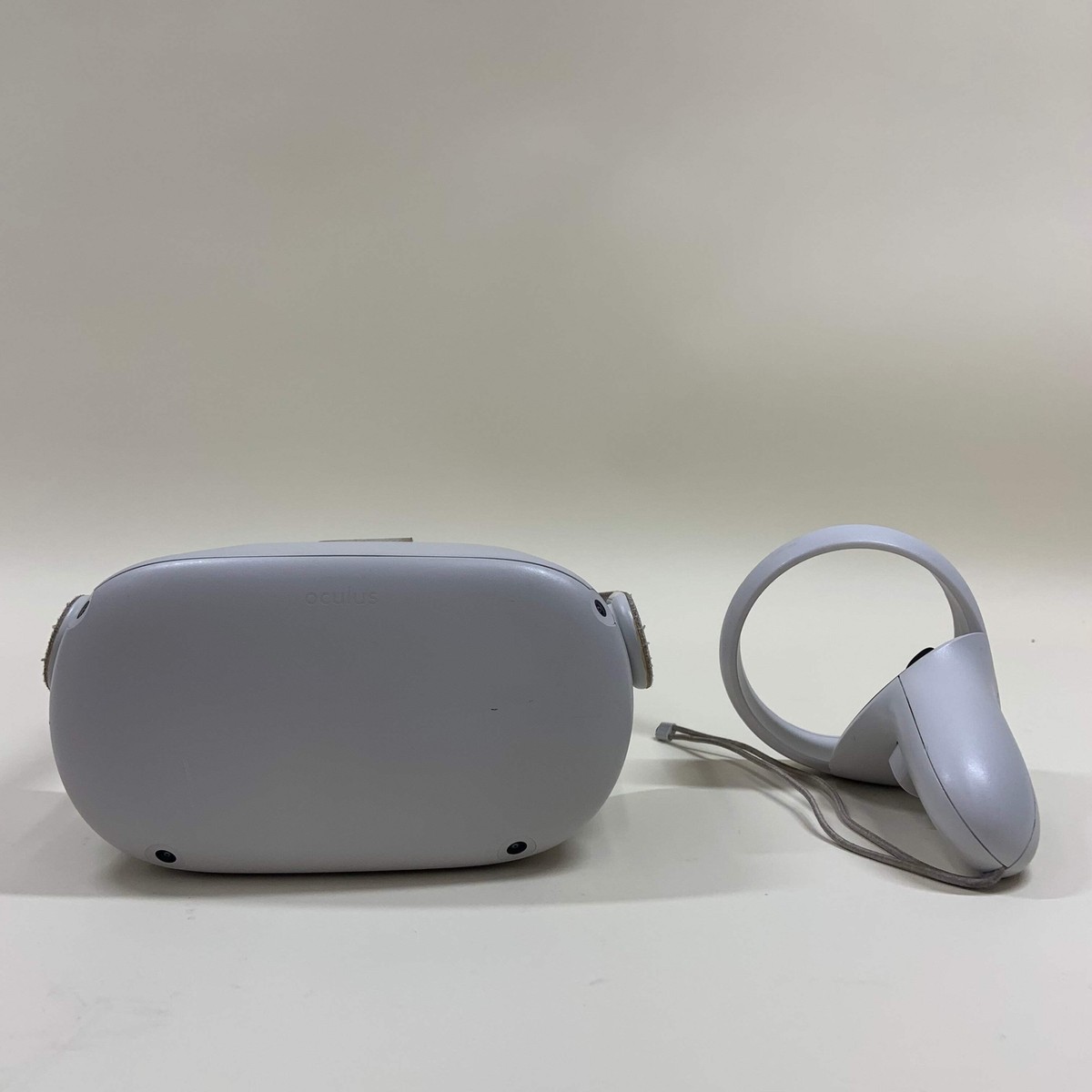 Broken Meta Quest 2 128GB Virtual Reality Headset KW49CM