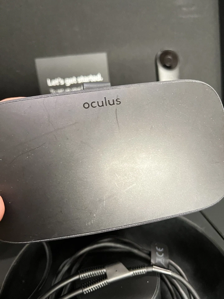Meta Oculus Rift CV1 Virtual Reality Headset w/ Oculus Controllers - Image 4 of 4