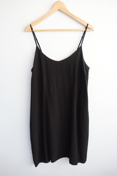 Nique Slip Dress Womens size 10 Black Mini Strappy Lined Scoop Neck