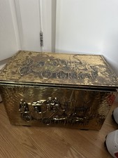 Embossed Brass Horse & Carriage Scene Fireplace Wood Kindling Tinder Storage Box