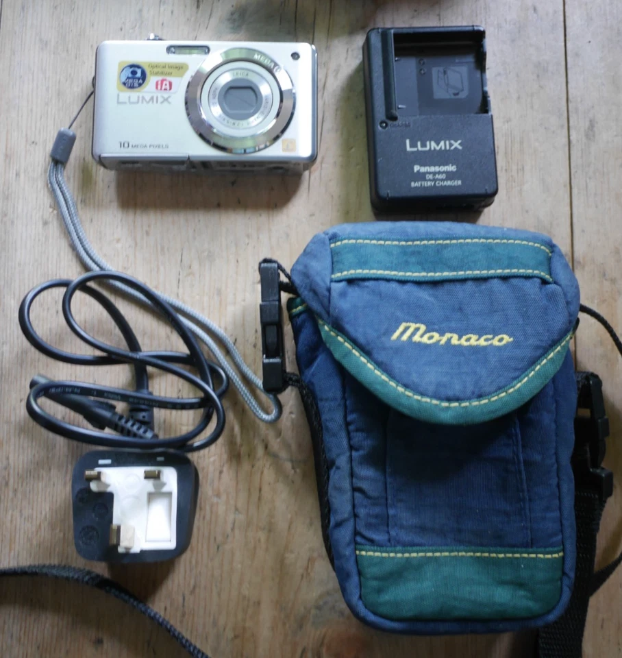 Panasonic Lumix DMC-FS62, photo 1 of 5