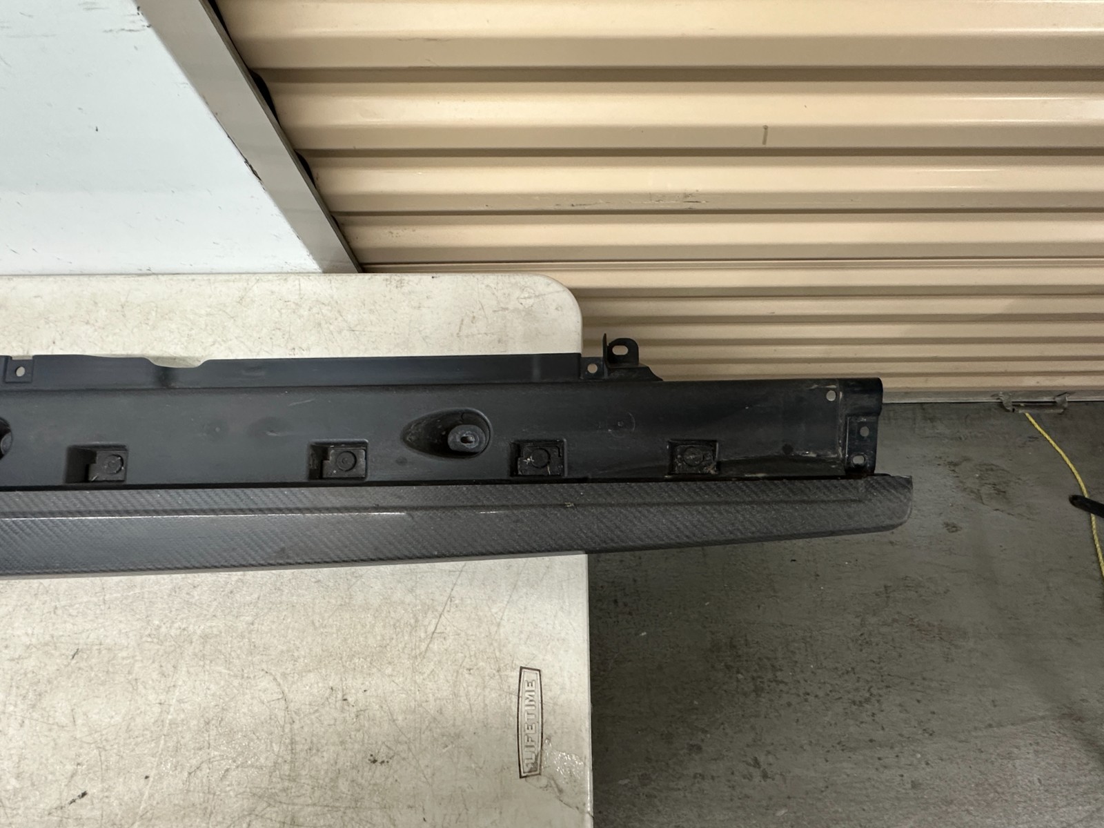 17-22 BENTLEY BENTAYGA LEFT DRIVER LH SIDE KICK PANEL TRIM CARBON FIBER OEM