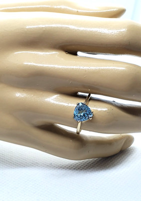 Natural Blue Topaz Trillion Cut Solitaire Ring Solid 10k Gold Size 7-1/4