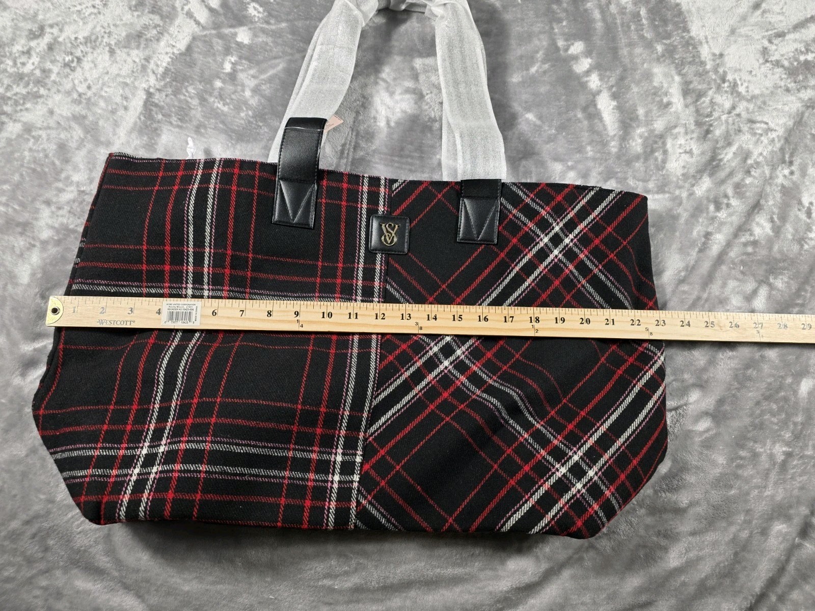 NWT Victoria's Secret Red Black Plaid Large Flannel Tote Bag 23Lx13Hx8W