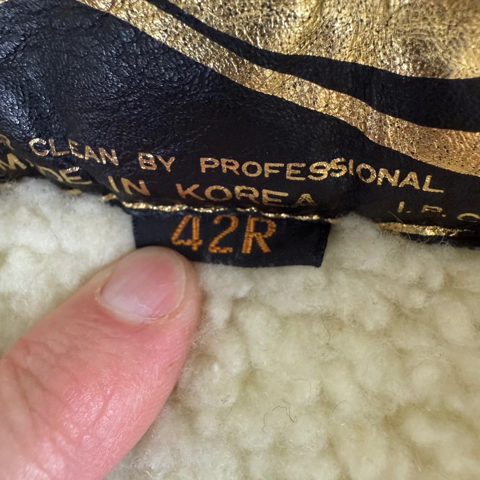 Jaqueta Vintage Montgomery Ward Masculina Camurça Couro de Vaca Sherpa Forrada Bronzeada Tamanho 42R Grande - Imagem 4 de 4