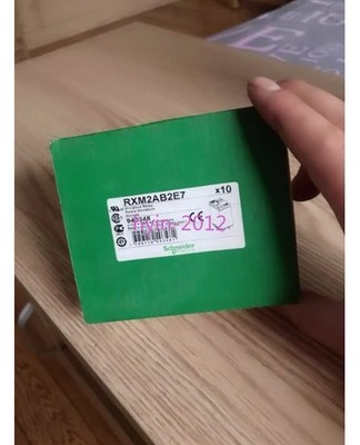 1pcs New RXM2AB2E7 relay *tn