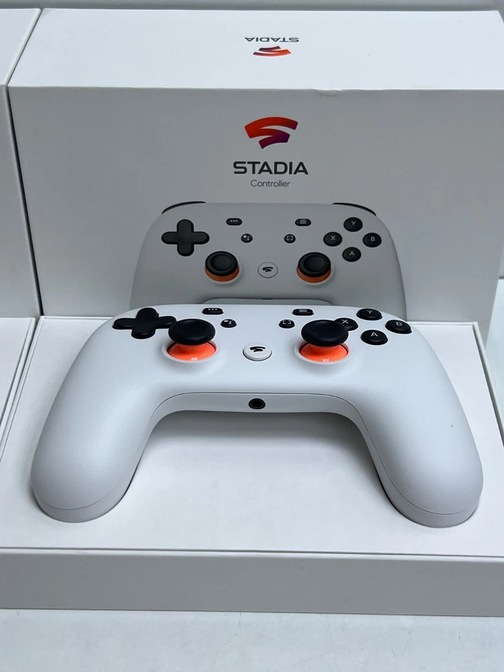 (LOT 2 PCS) GOOGLE STADIA CONTROLLER WIRELESS (WHITE) - Image 2 of 4