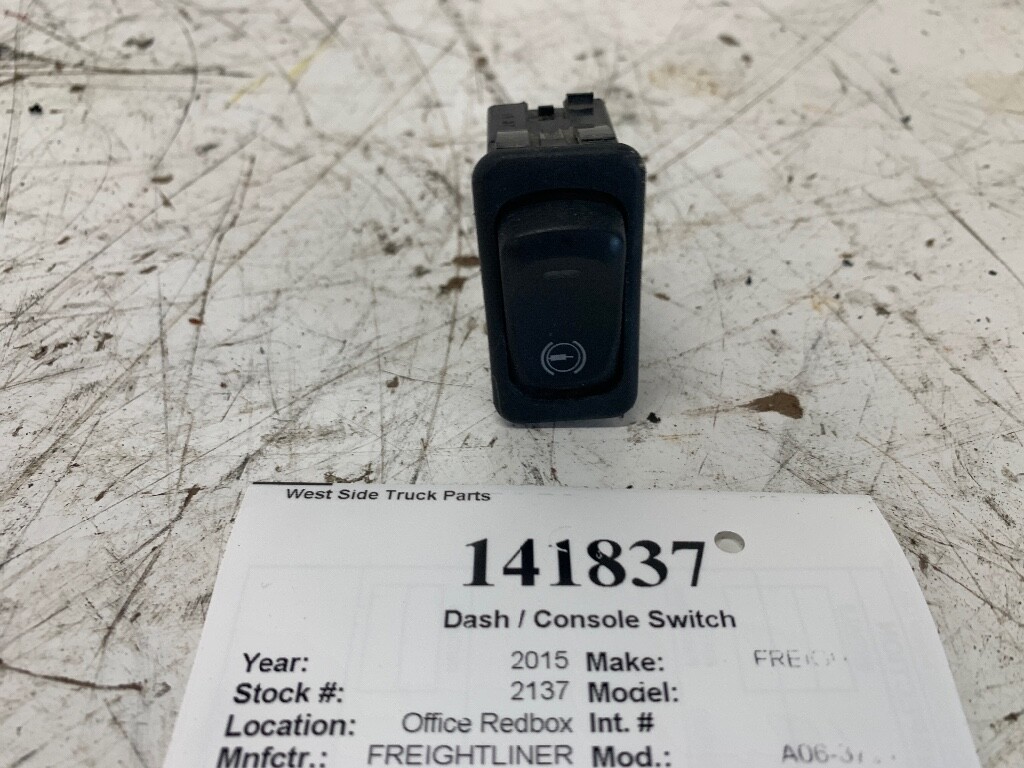 Freightliner Exhaust Brake Rocker Switch A06-37217-056 From 2015  