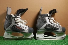 Easton SE 10 skate size Y12 child hockey ice skates #V473